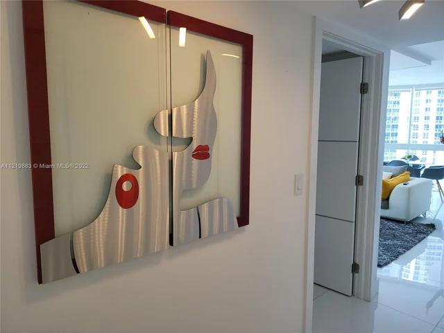 6301 Collins # 2107, Miami Beach FL 33141