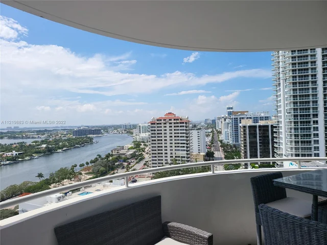 6301 Collins # 2107, Miami Beach FL 33141