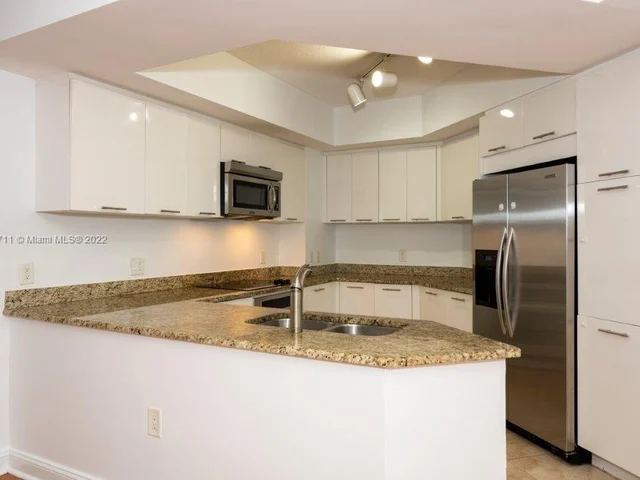 510 NW 84th Ave # 214, Plantation FL 33324