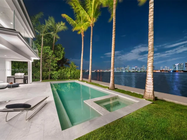 70 W San Marino Dr, Miami Beach FL 33139