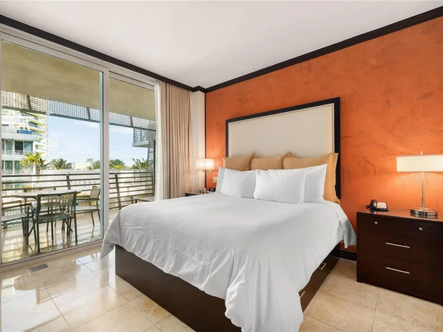 1437 Collins Ave # 327, Miami Beach FL 33139