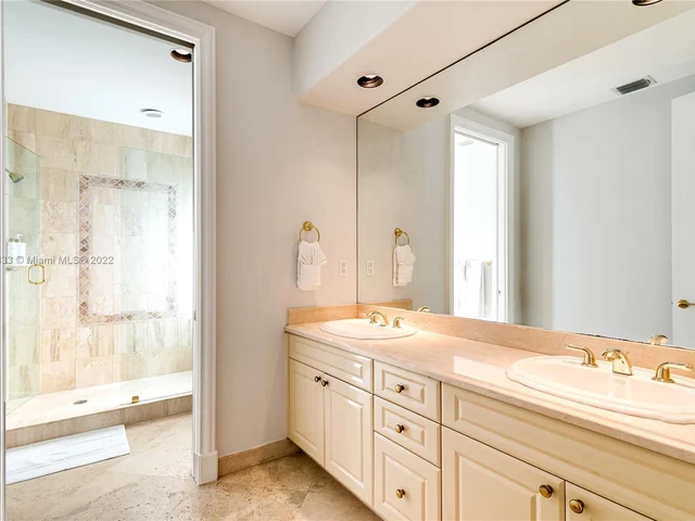 709 Idlewyld Dr, Fort Lauderdale FL 33301