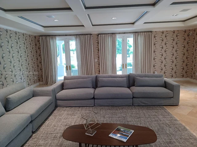 709 Idlewyld Dr, Fort Lauderdale FL 33301