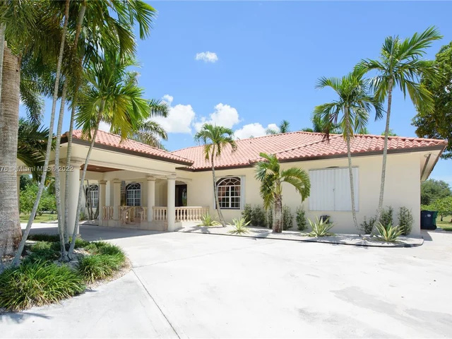 20200 SW 280th St, Homestead FL 33031
