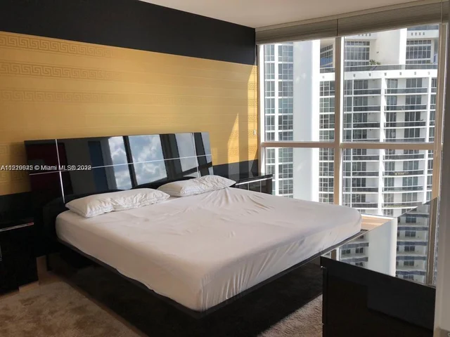 18201 Collins Ave # 1807, Sunny Isles Beach FL 33160