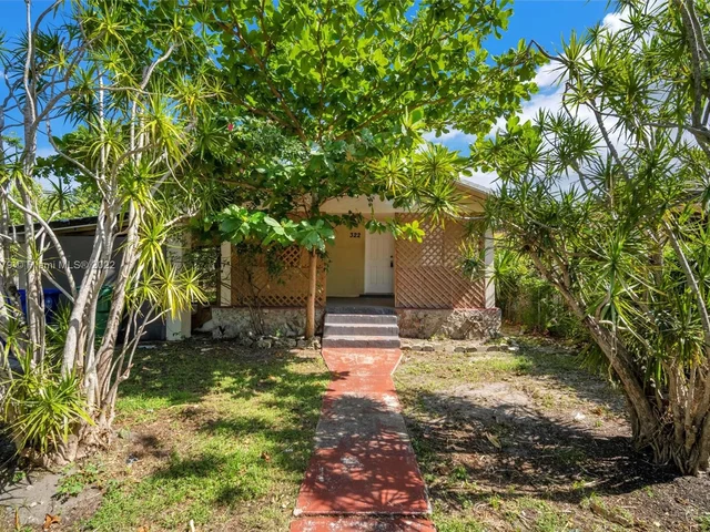 322 NW 41st St, Miami FL 33127