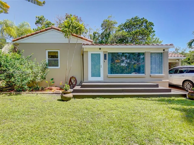 1146 N Victoria Park Rd, Fort Lauderdale FL 33304