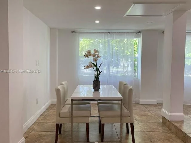 1466 NE 178th St, North Miami Beach FL 33162