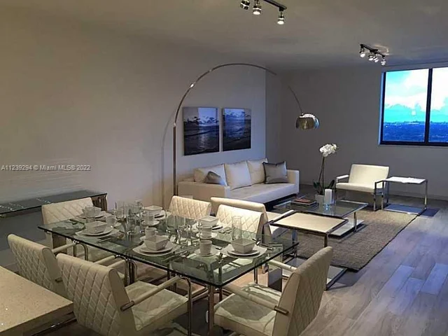 999 SW 1 AVE # 2313, Miami FL 33131