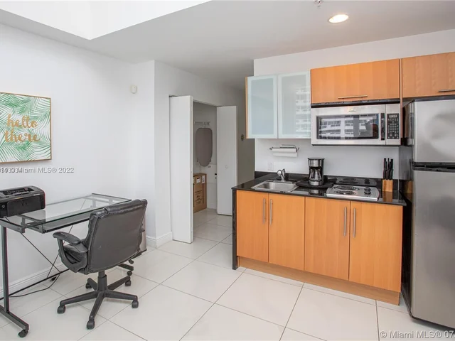 1750 N Bayshore Dr # 1104, Miami FL 33132