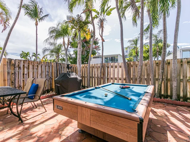 920 NE 26th Ave # 920, Hallandale Beach FL 33009