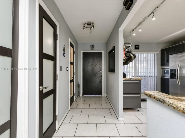 920 NE 26th Ave # 920, Hallandale Beach FL 33009