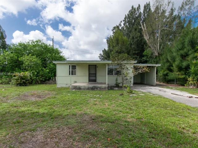 2324 NW 27th St, Oakland Park FL 33311