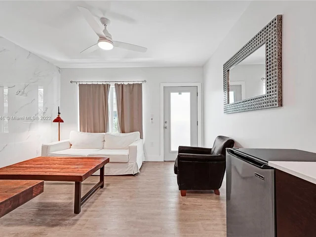 1568 Pennsylvania Ave # 325, Miami Beach FL 33139