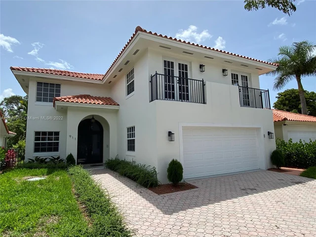 911 SW 57th Ave, Coral Gables FL 33144