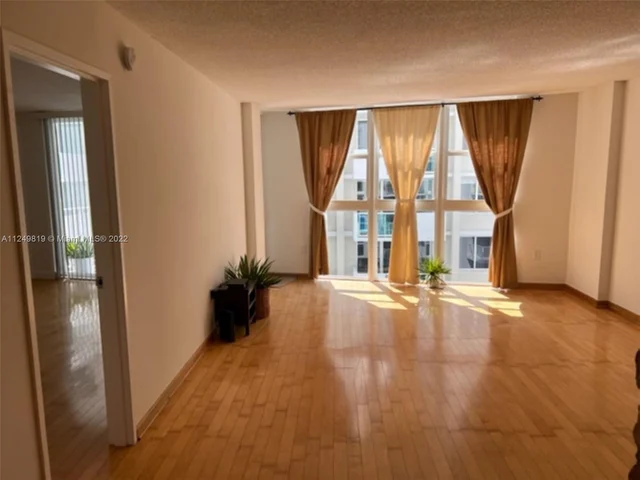 1228 West Ave # 1212, Miami Beach FL 33139