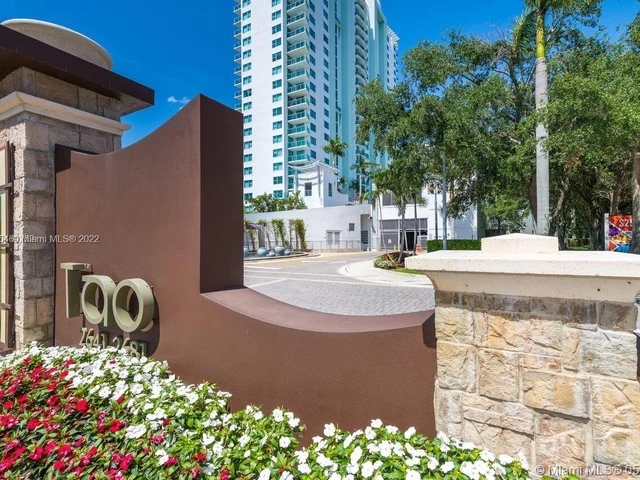 2681 N Flamingo Rd, Sunrise FL 33323