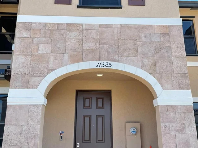 11325 W 34th Way # 11325, Hialeah FL 33018
