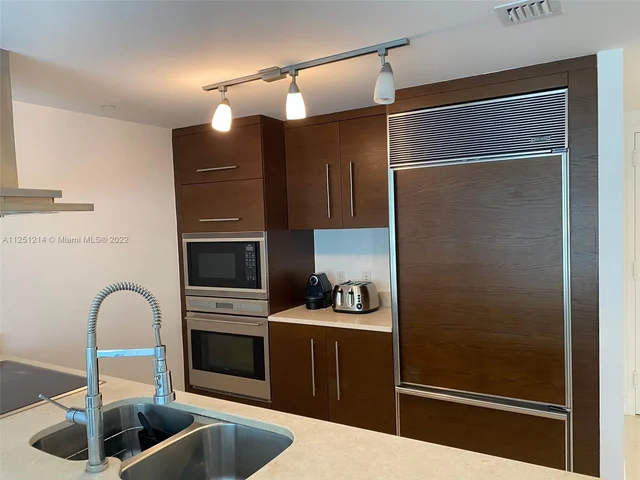 495 Brickell Ave # 409, Miami FL 33131