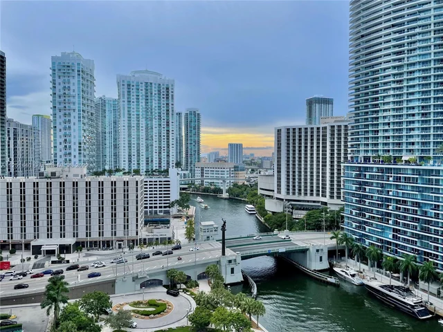 465 Brickell Ave # 1704, Miami FL 33131