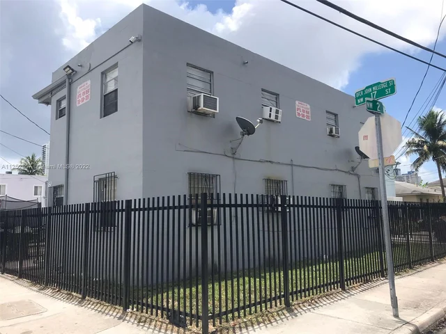 180 NW 17th St # 2, Miami FL 33136