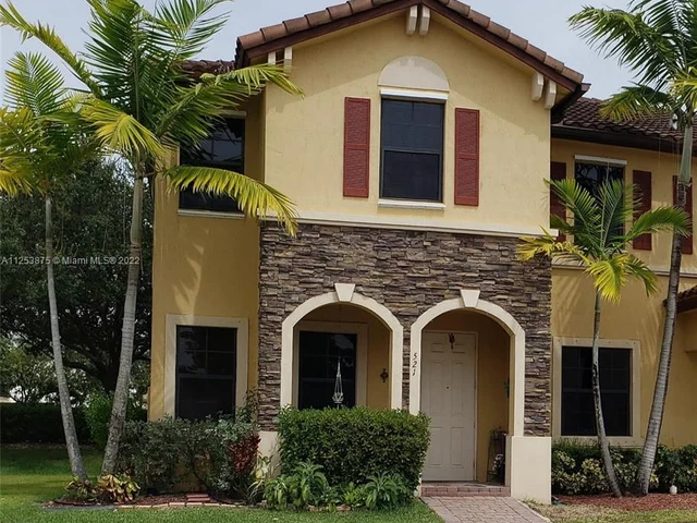 521 SE 32nd Ter, Homestead FL 33033