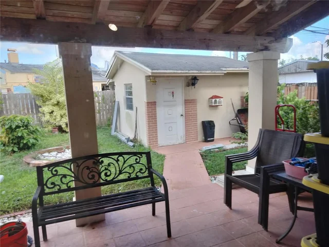 421 SW 61st Ave, Miami FL 33144