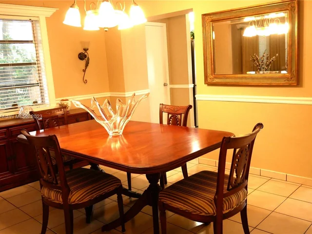 421 SW 61st Ave, Miami FL 33144