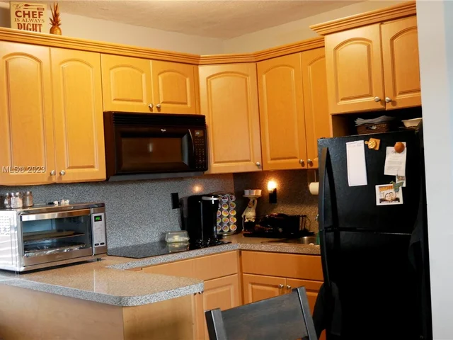 421 SW 61st Ave, Miami FL 33144