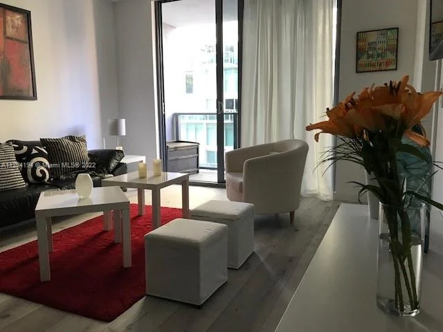 31 SE 6th St # 804, Miami FL 33131