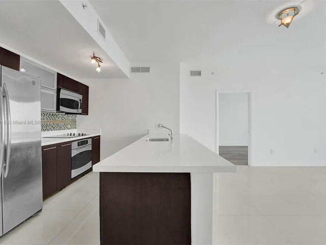 90 SW 3rd St # 2409, Miami FL 33130