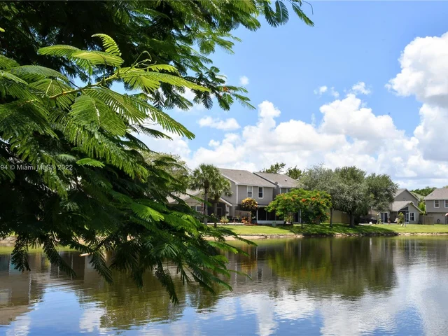 12175 NW 36th Pl # 12175, Sunrise FL 33323