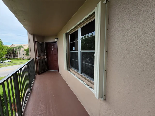 500 SW 130th Ter # 301A, Pembroke Pines FL 33027