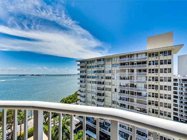 1420 Brickell Bay Dr # 1107C, Miami FL 33131