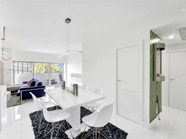 880 NE 69th St # 5G, Miami FL 33138