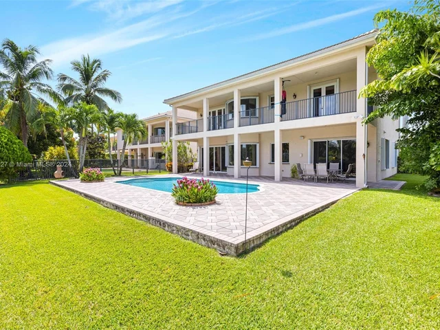 8530 Skybar Lake Cv, Boynton Beach FL 33473