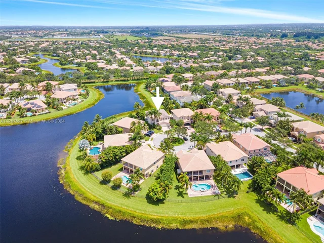 8530 Skybar Lake Cv, Boynton Beach FL 33473