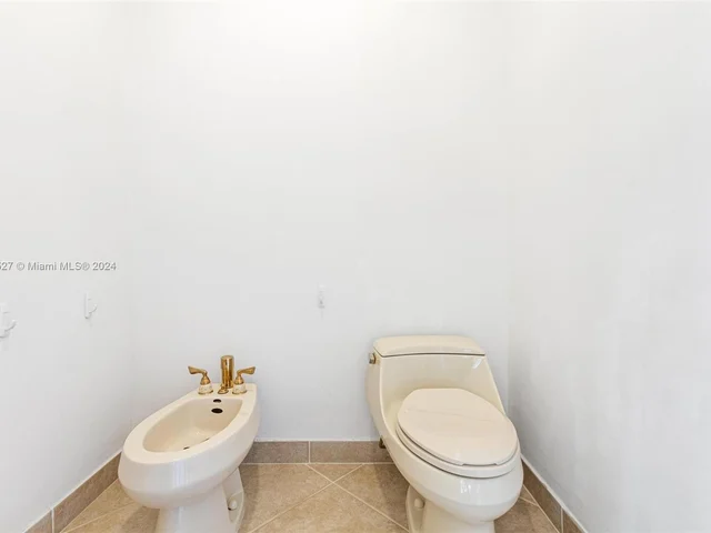 8530 Skybar Lake Cv, Boynton Beach FL 33473