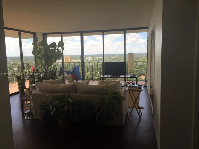 780 NE 69th St # 2010, Miami FL 33138