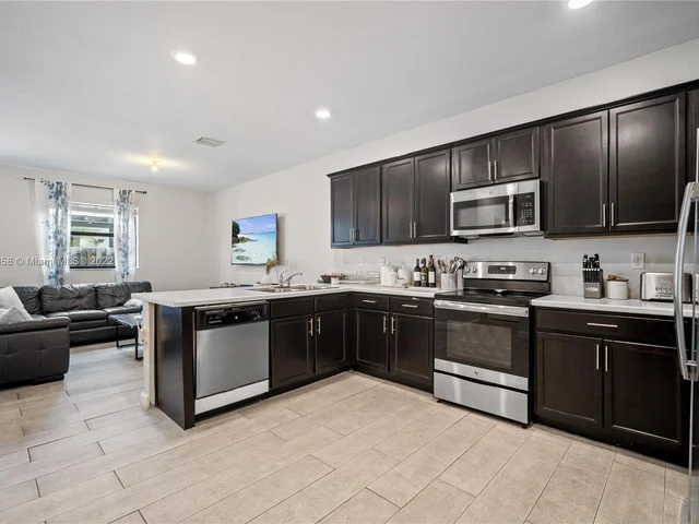 11421 SW 252nd Ter, Homestead FL 33032