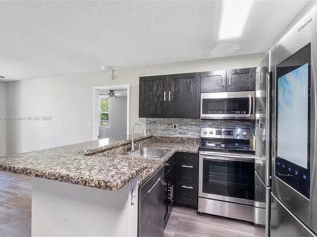 811 Lyons Rd # 20108, Coconut Creek FL 33063