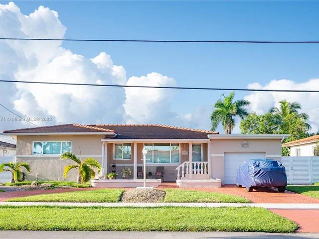 990 Meadowlark Ave, Miami Springs FL 33166