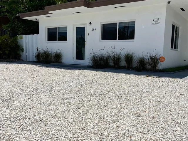 1286 NE 109th St # 1, Miami FL 33161