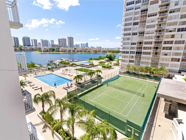 18061 Biscayne Blvd # 601, Aventura FL 33160