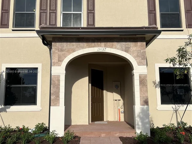 11457 W 34th Ct, Hialeah FL 33018