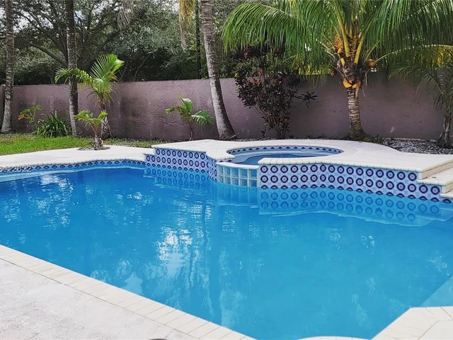 8740 NW 189th Ter, Hialeah FL 33018