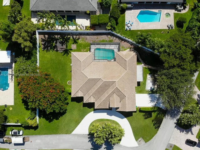 13825 SW 108th Ct, Miami FL 33176