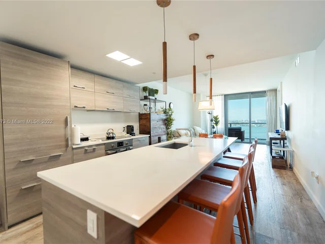 650 NE 32nd St # 3104, Miami FL 33137