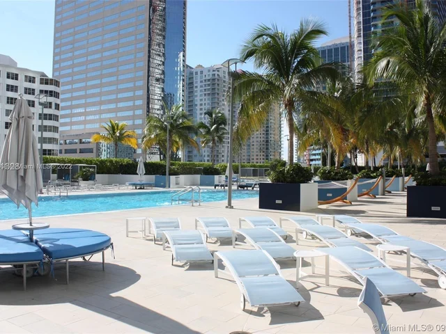 951 Brickell Ave # 1009, Miami FL 33131