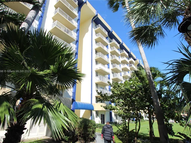 801 NW 47th Ave # 706W, Miami FL 33126